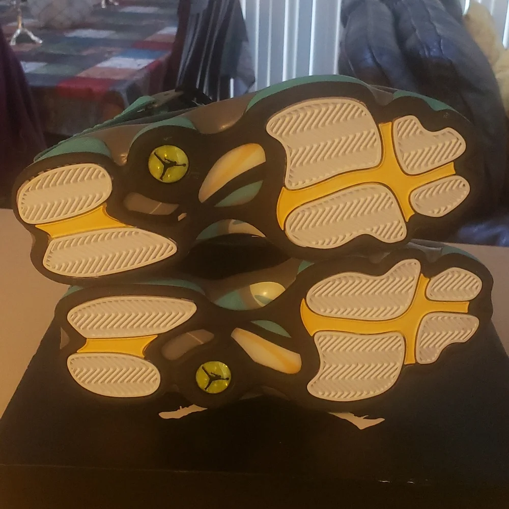 Jordan 6 Rings - Picture 5 of 5